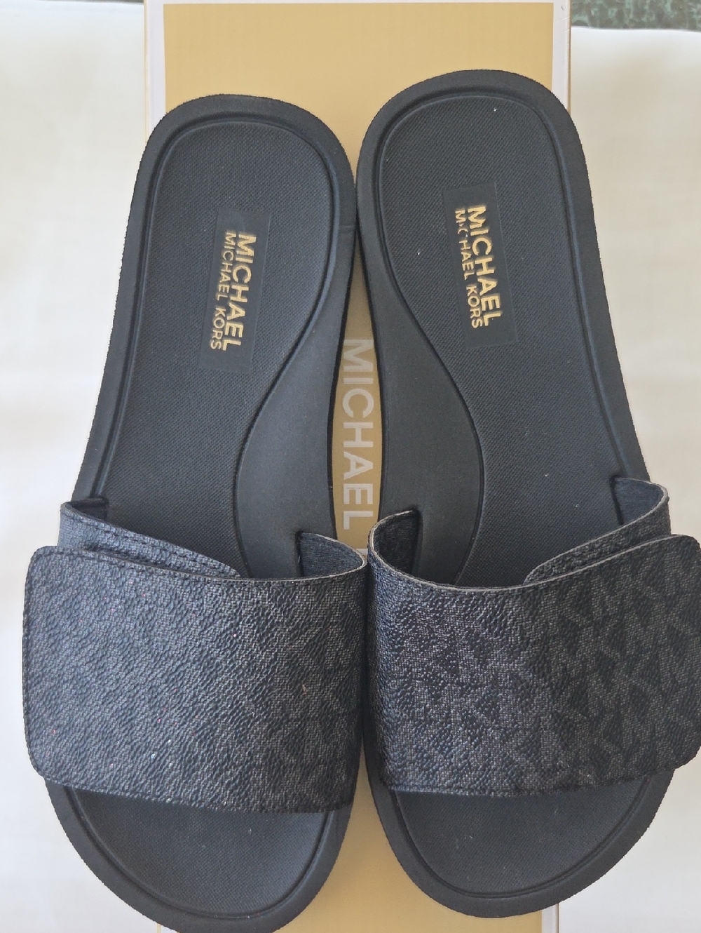 Michael Kors Wade Slides